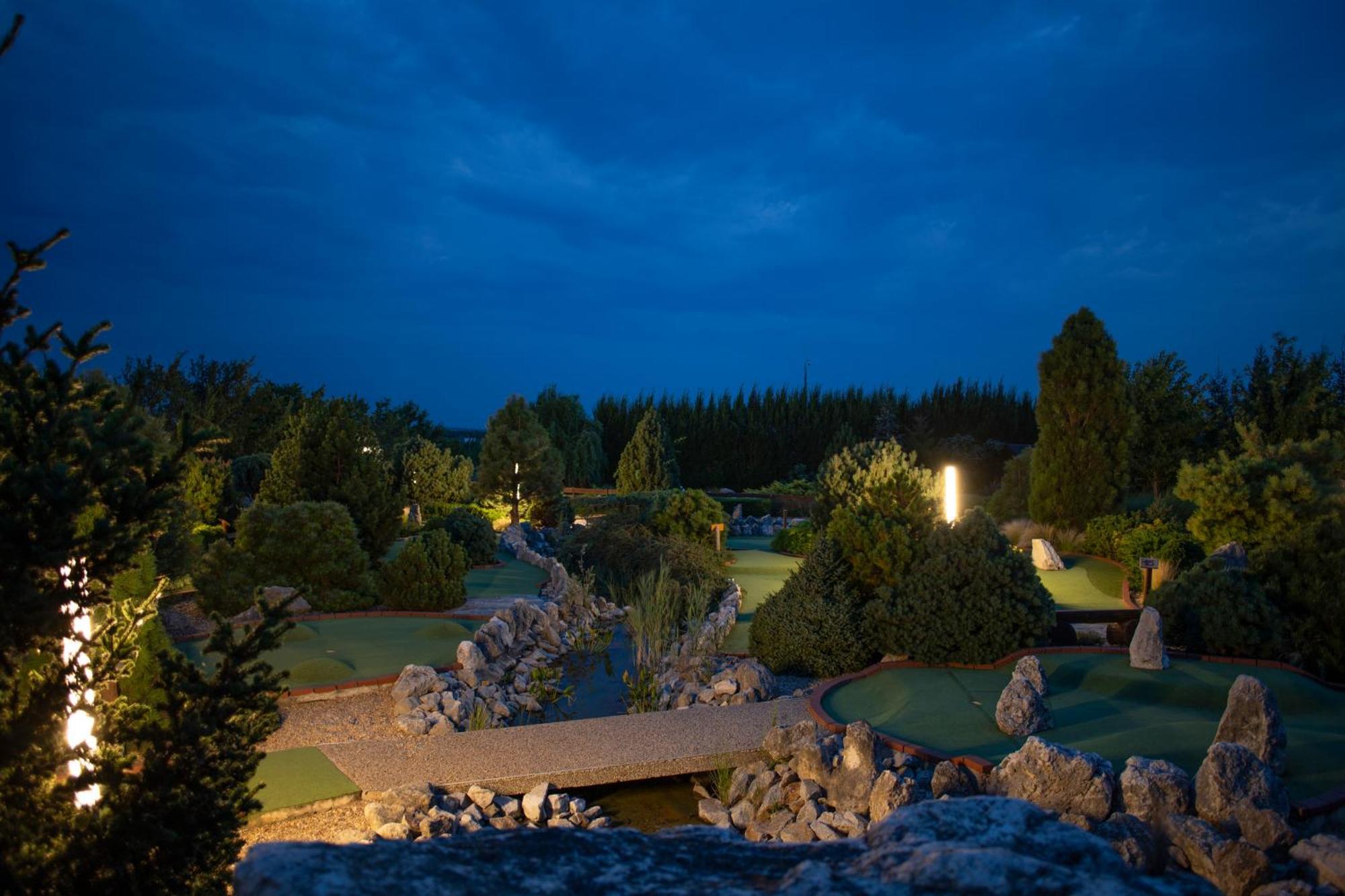 Amenity Penzion Горни-Вестонице Экстерьер фото