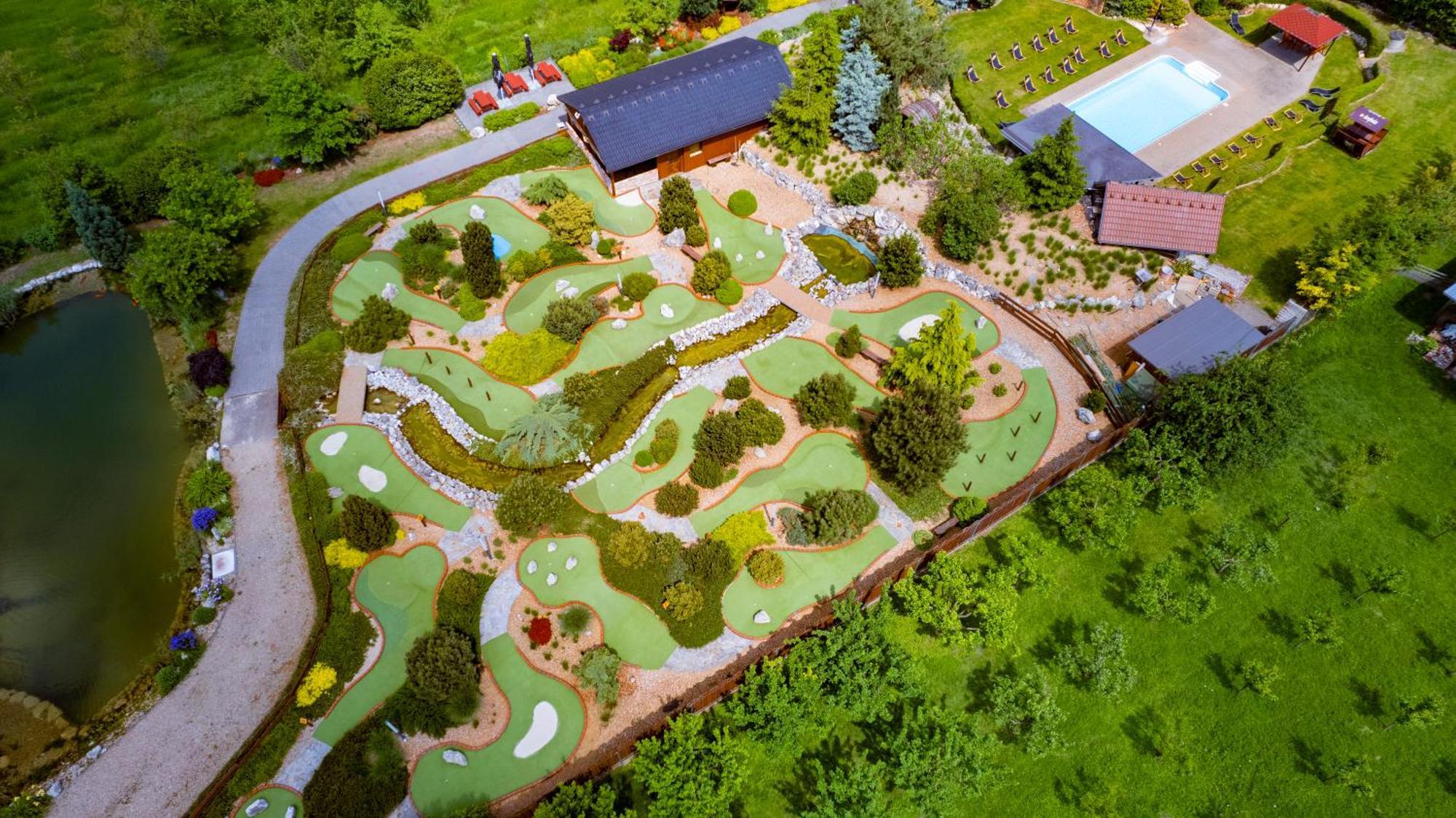 Amenity Penzion Горни-Вестонице Экстерьер фото